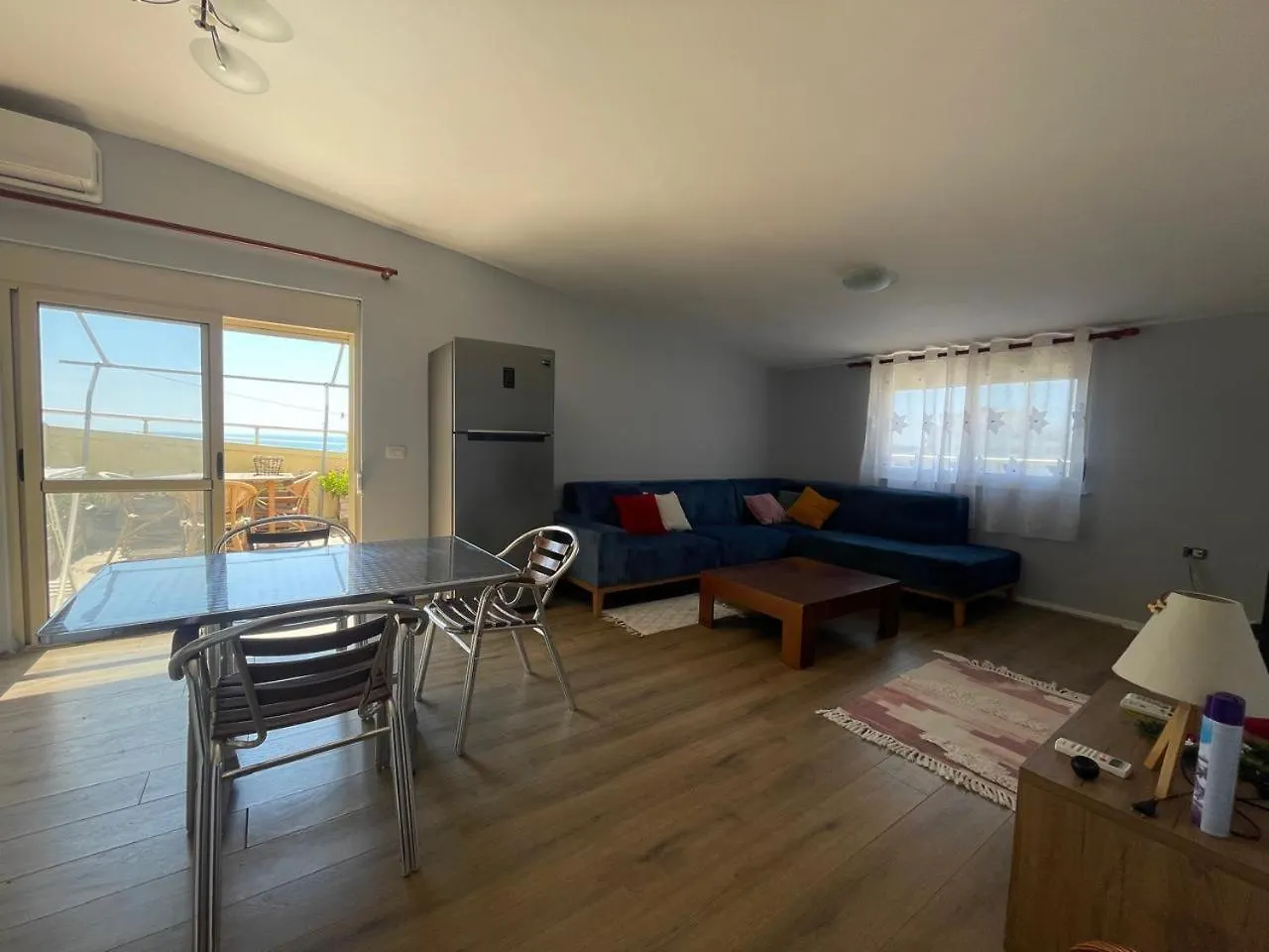 アパート ドゥラスPanorama Beach Loftアパートメント